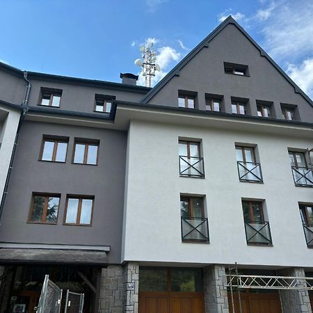 Kunčice pod OndřejníkemProstorny Apartman Pro 4 Osoby V Beskydechアパートメント エクステリア 写真